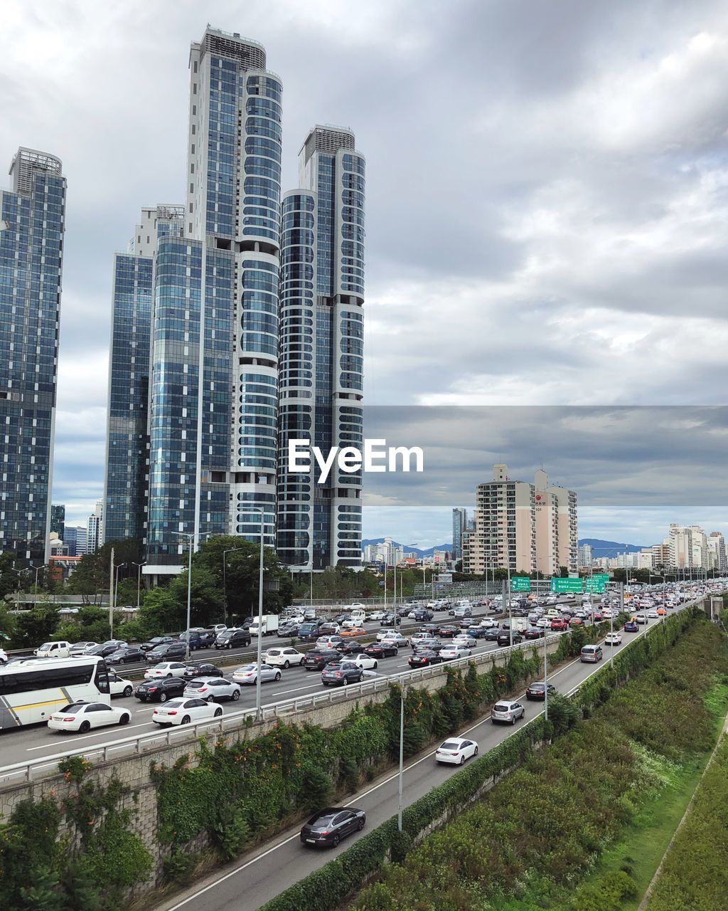 PANORAMIC VIEW OF CITY BUILDINGS