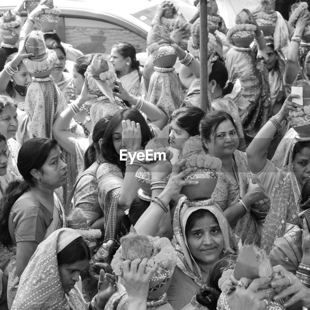 crowd, group of people, large group of people, black and white, women, men, troop, person, adult, audience, monochrome, monochrome photography, day, togetherness, human face, clothing, childhood, social group, child, arts culture and entertainment, lifestyles