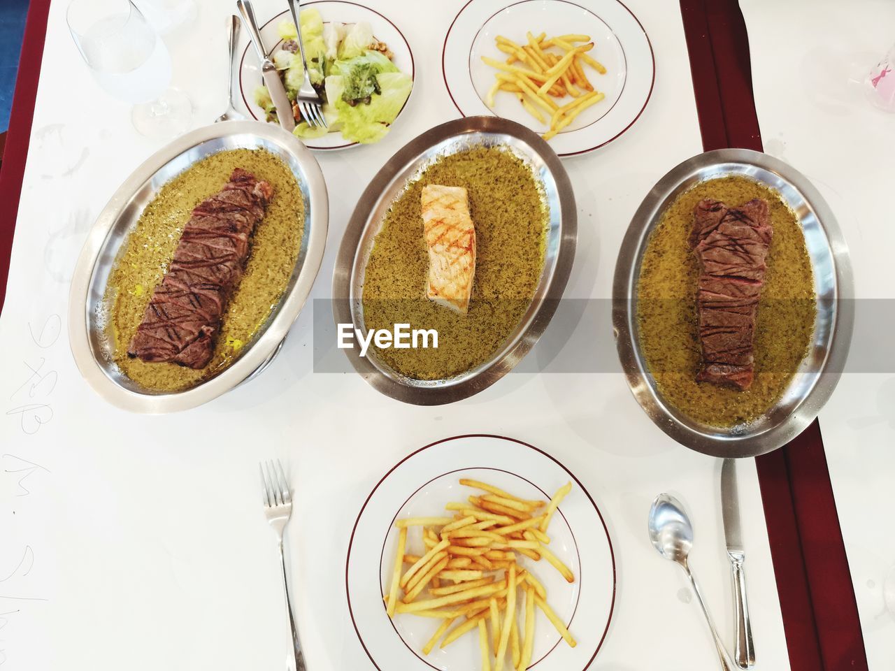 HIGH ANGLE VIEW OF MEAL SERVED IN PLATE