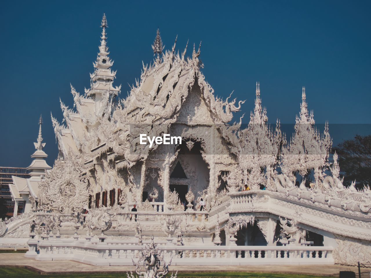 White temple in chiang rai