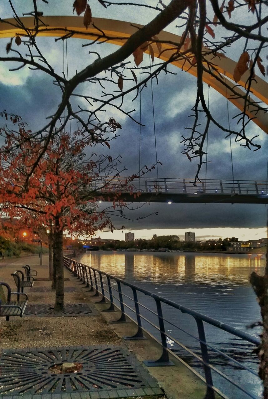 VIEW OF RIVER AGAINST SKY