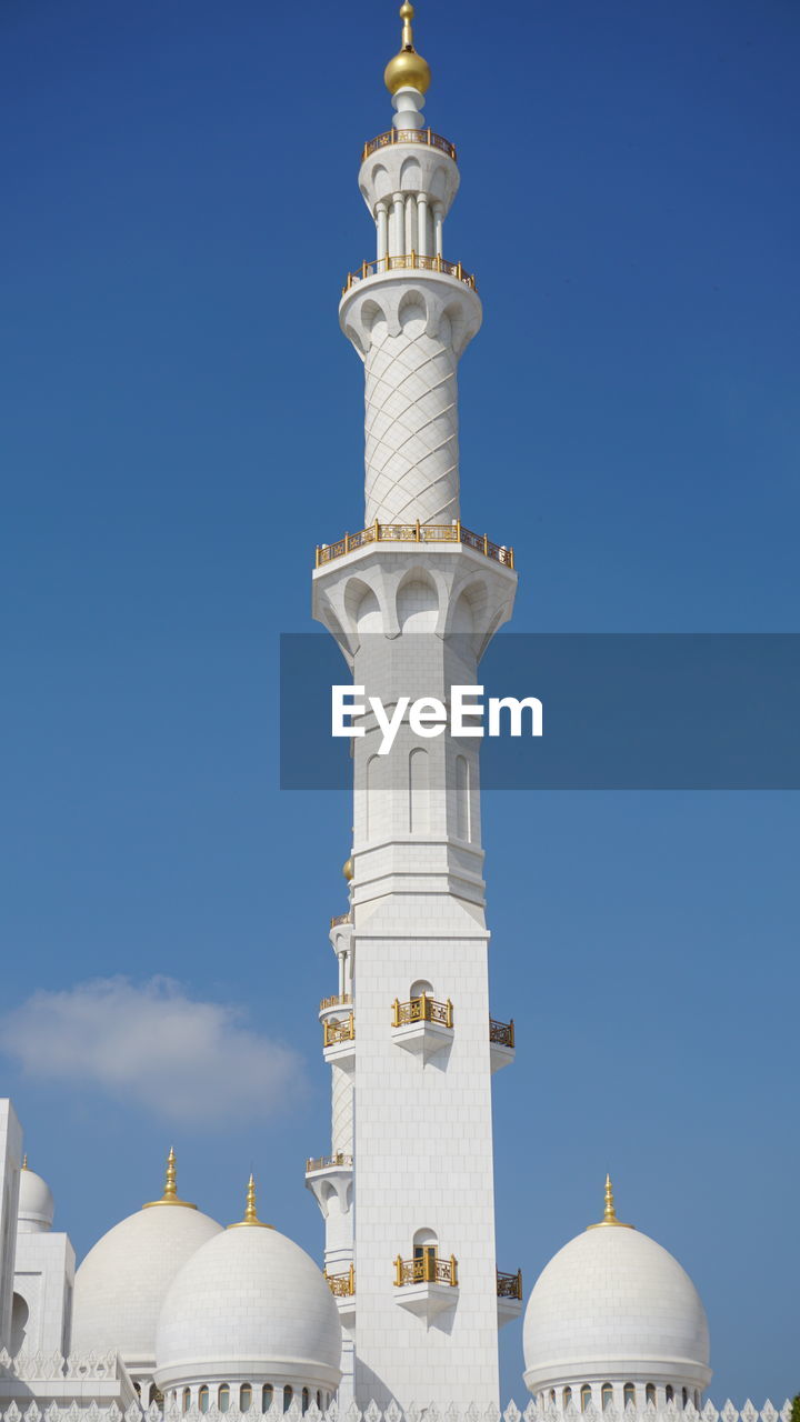 LOW ANGLE VIEW OF CATHEDRAL AGAINST SKY