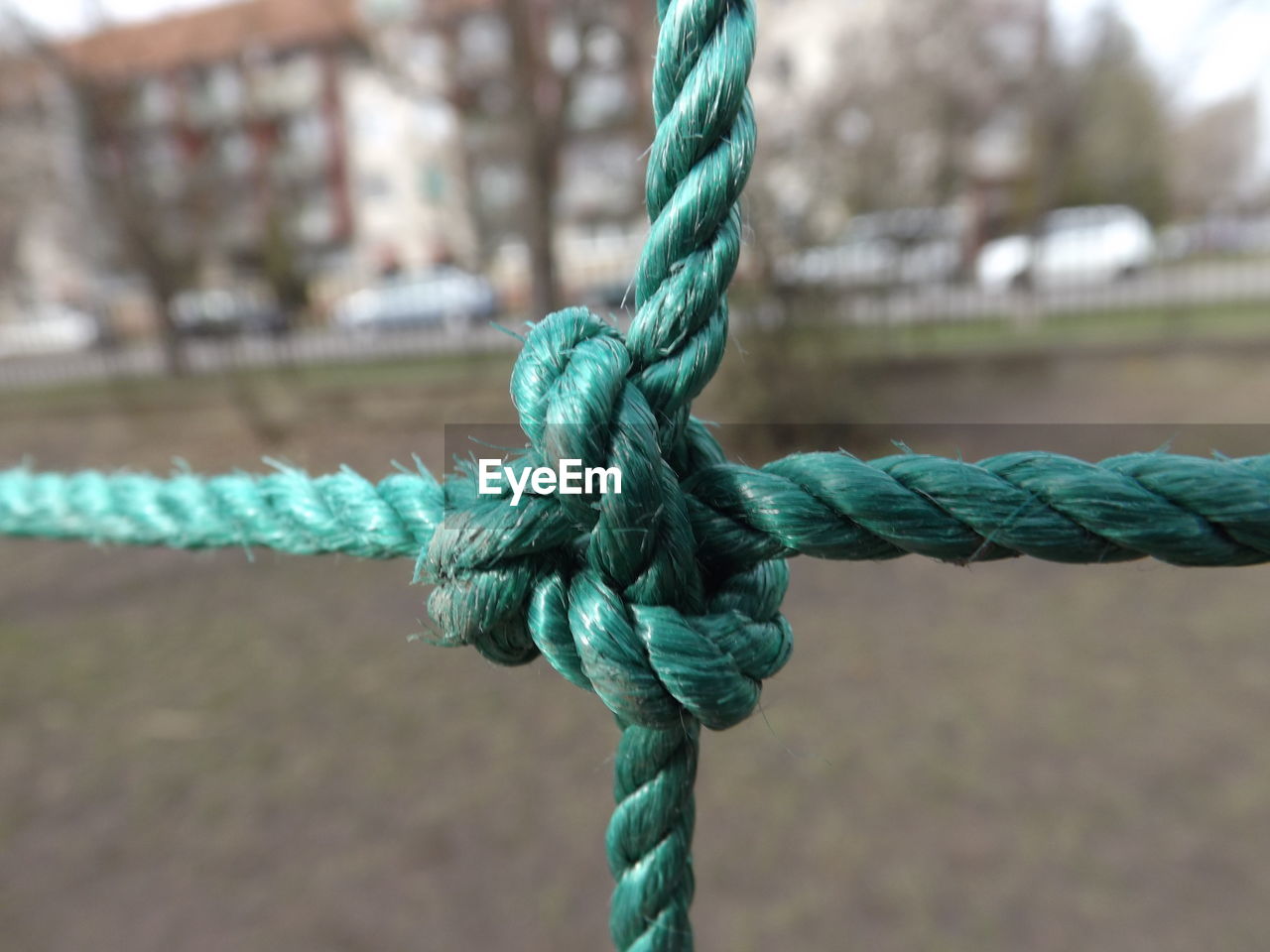 CLOSE-UP OF ROPE