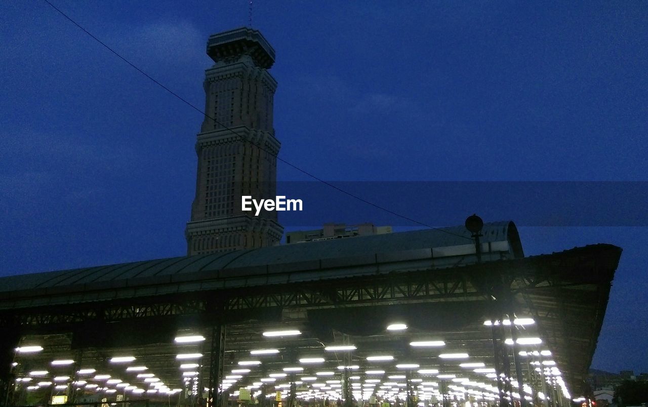 LOW ANGLE VIEW OF TOWER AGAINST CLEAR SKY