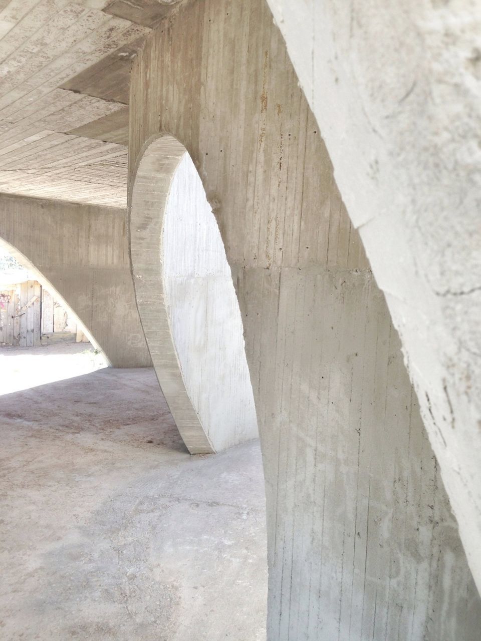 architecture, wood, built structure, wall, concrete, no people, white, bridge, floor, day, architectural column, arch, outdoors, wall - building feature, nature