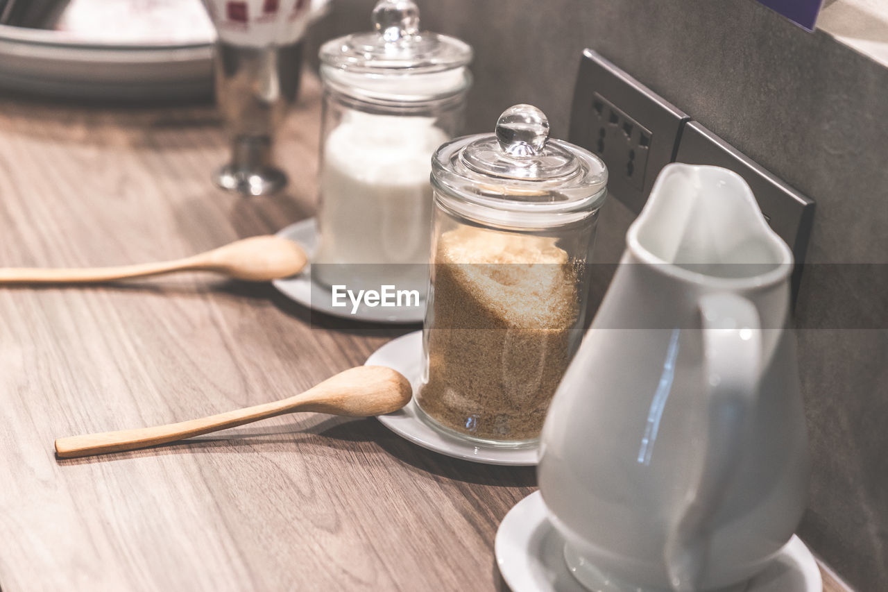 CLOSE-UP OF DRINK SERVED ON TABLE AT HOME