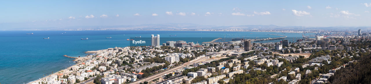 Panoramic view of cityscape against sky 