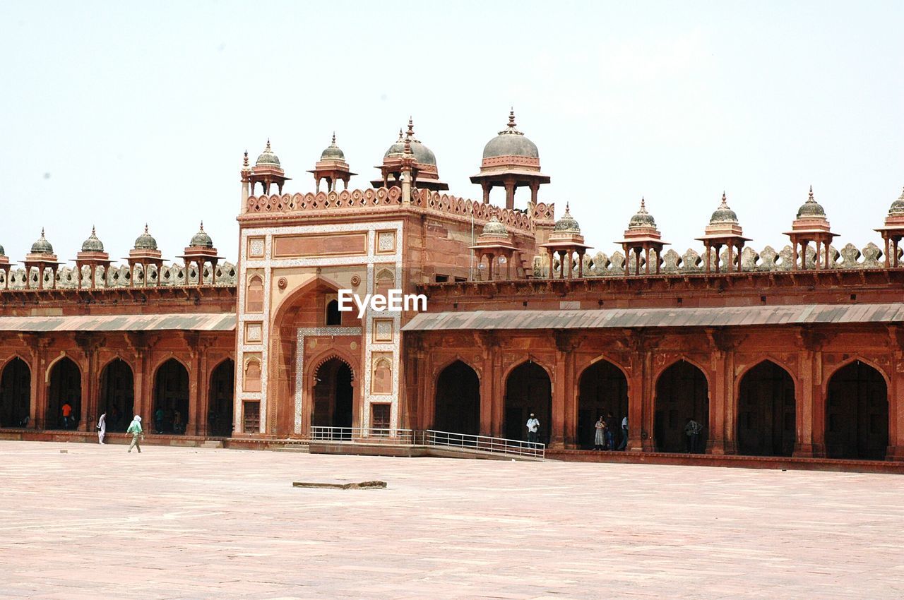 VIEW OF HISTORICAL BUILDING