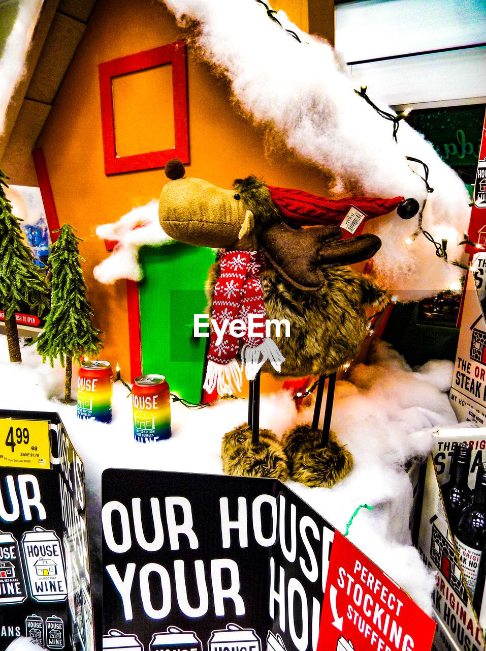 CLOSE-UP OF TEXT FOR SALE AT MARKET STALL