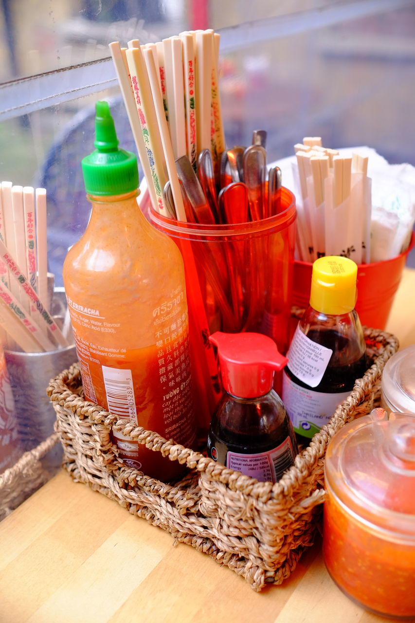 CLOSE-UP OF OBJECTS ON TABLE