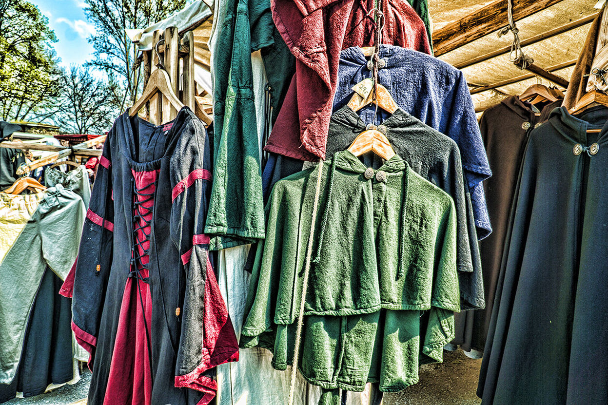 VIEW OF CLOTHES IN THE BACKGROUND