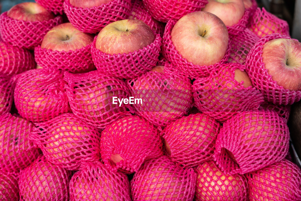 FULL FRAME SHOT OF STRAWBERRIES IN MARKET