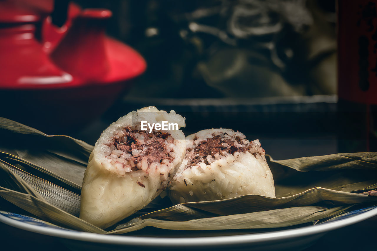 Zongzi is a delicacy that chinese people must eat during the dragon boat festival 