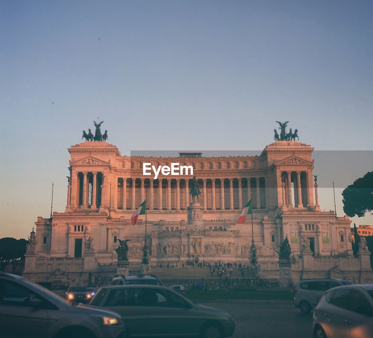 VIEW OF BUILDING AGAINST SKY
