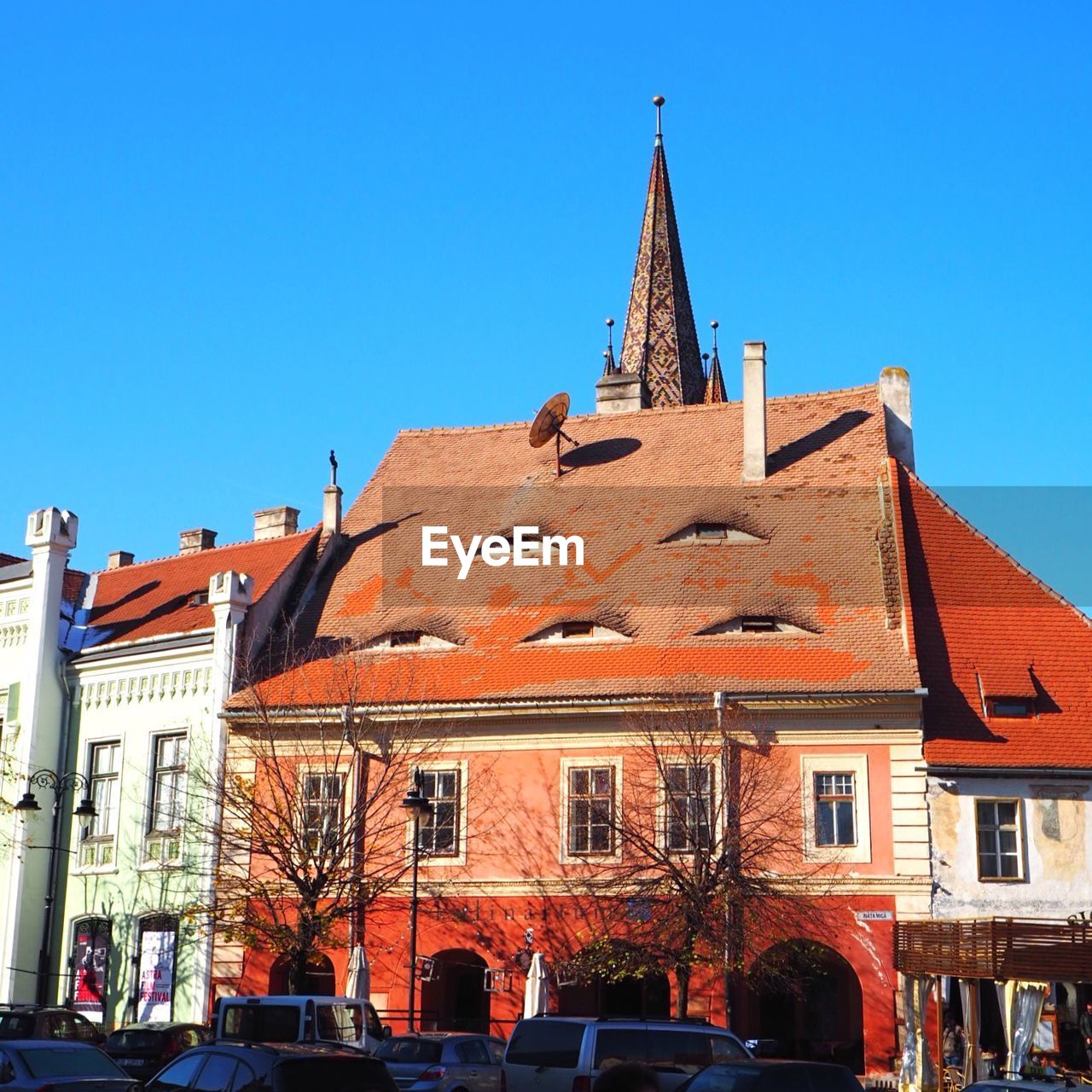 LOW ANGLE VIEW OF A BUILDING