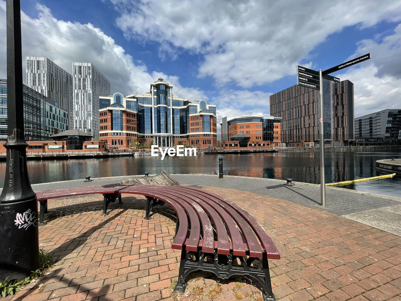 VIEW OF BUILDINGS IN CITY