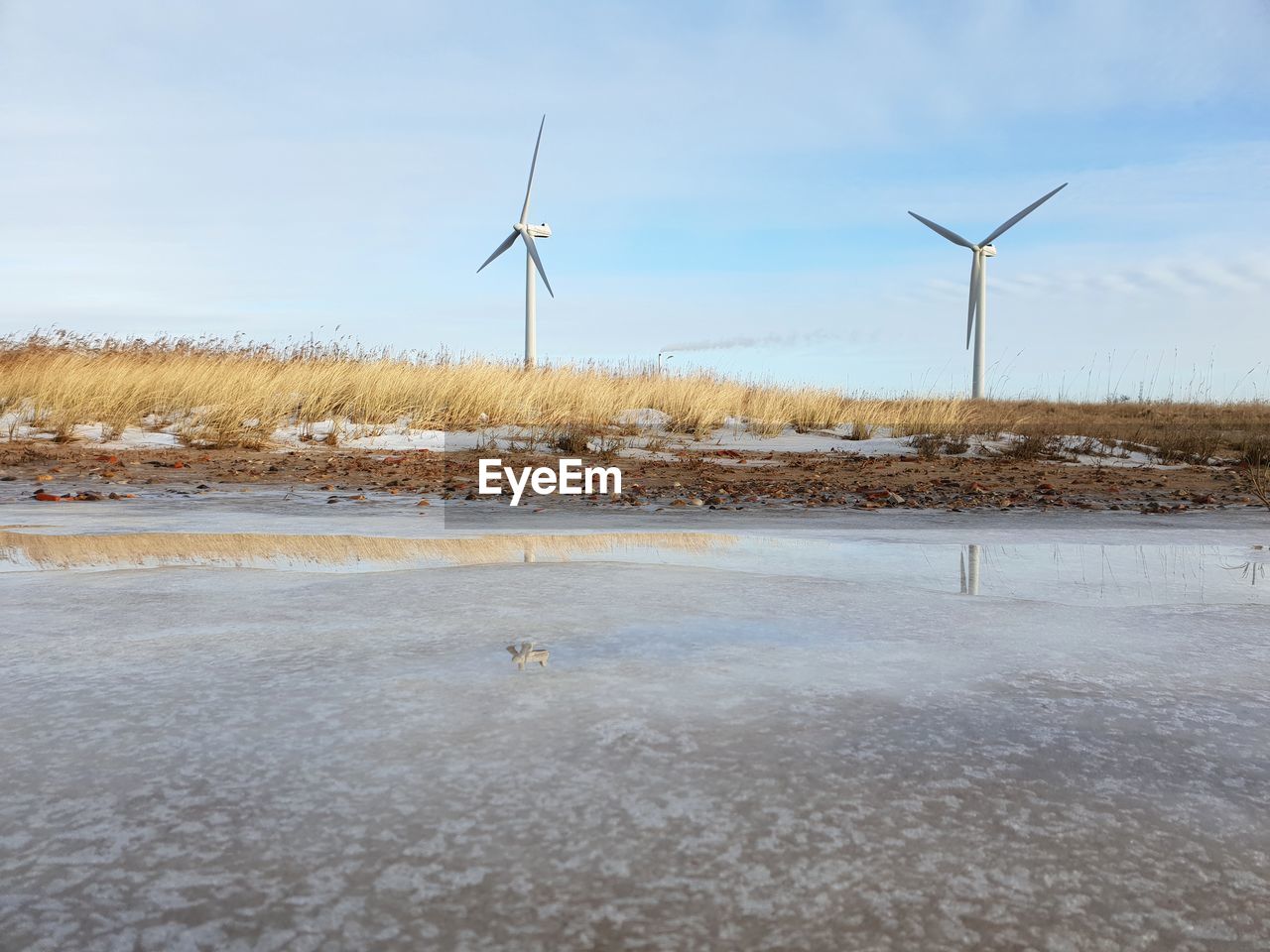 WIND TURBINES ON LAND