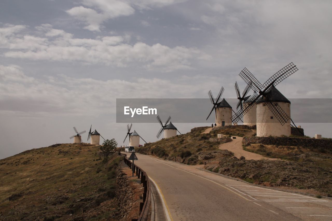 TRADITIONAL WINDMILL ON FARM