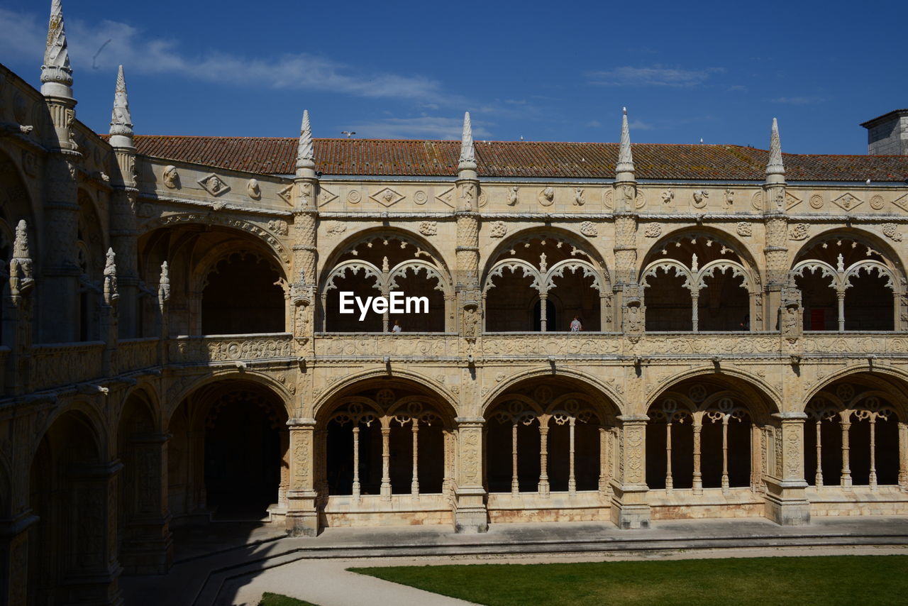 LOW ANGLE VIEW OF BUILDING