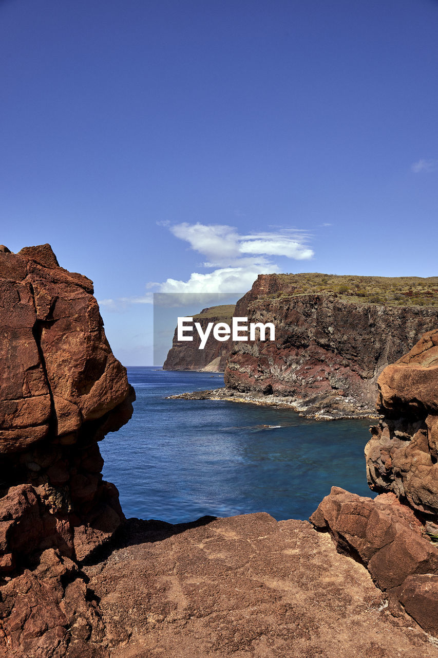 Coastal overlook from hike in lanai, hawaii