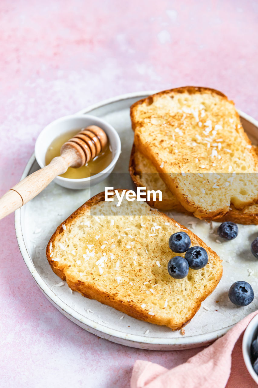 food and drink, food, dish, healthy eating, fruit, meal, breakfast, bread, studio shot, produce, sweet food, wellbeing, no people, sweet, freshness, dessert, plate, baked, eating utensil, high angle view, blueberry, indoors, kitchen utensil, slice