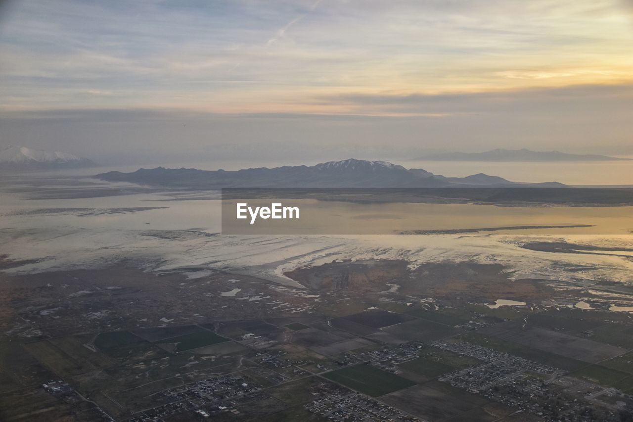 AERIAL VIEW OF LANDSCAPE AGAINST SKY