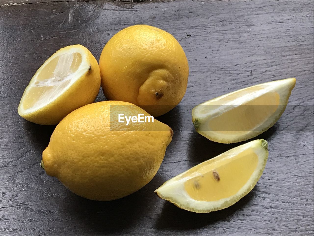 CLOSE-UP OF FRUITS ON TABLE