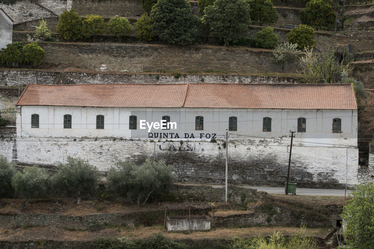 VIEW OF BUILDING WITH TEXT