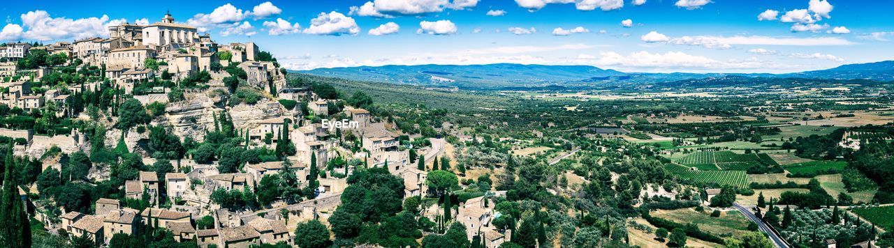 Panoramic of the medieval village of gordes, france, located on a hilltop