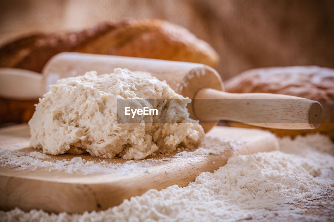 CLOSE-UP OF BREAD IN CONTAINER