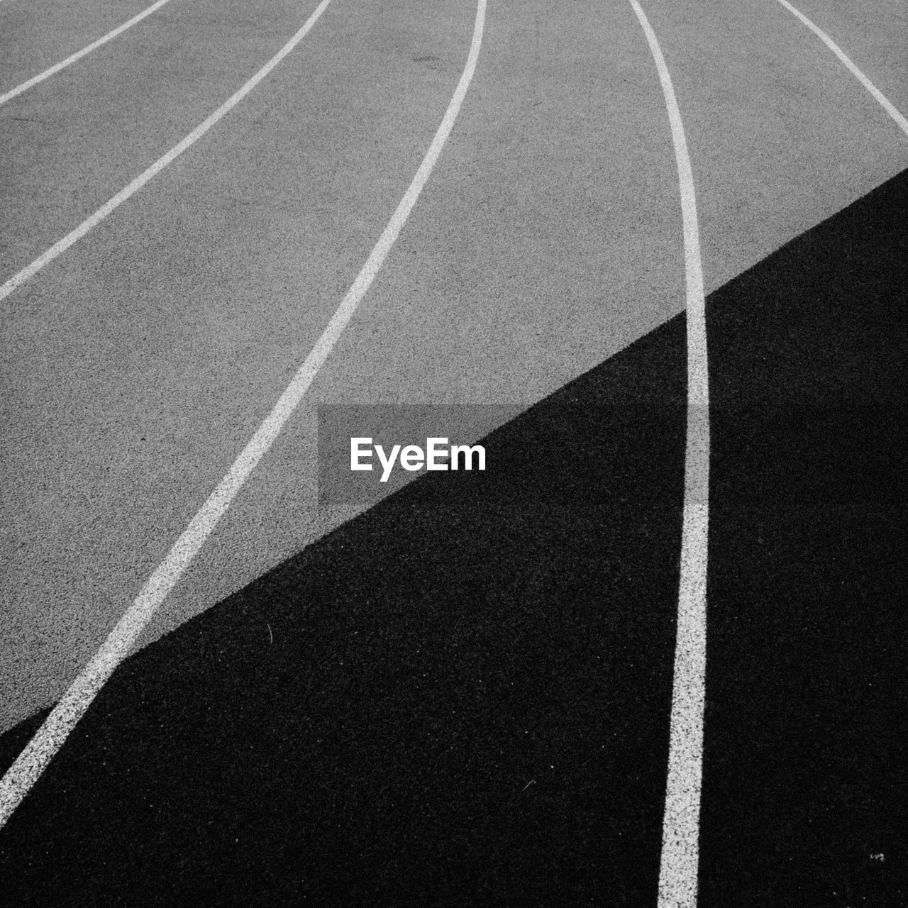 Running track black and white