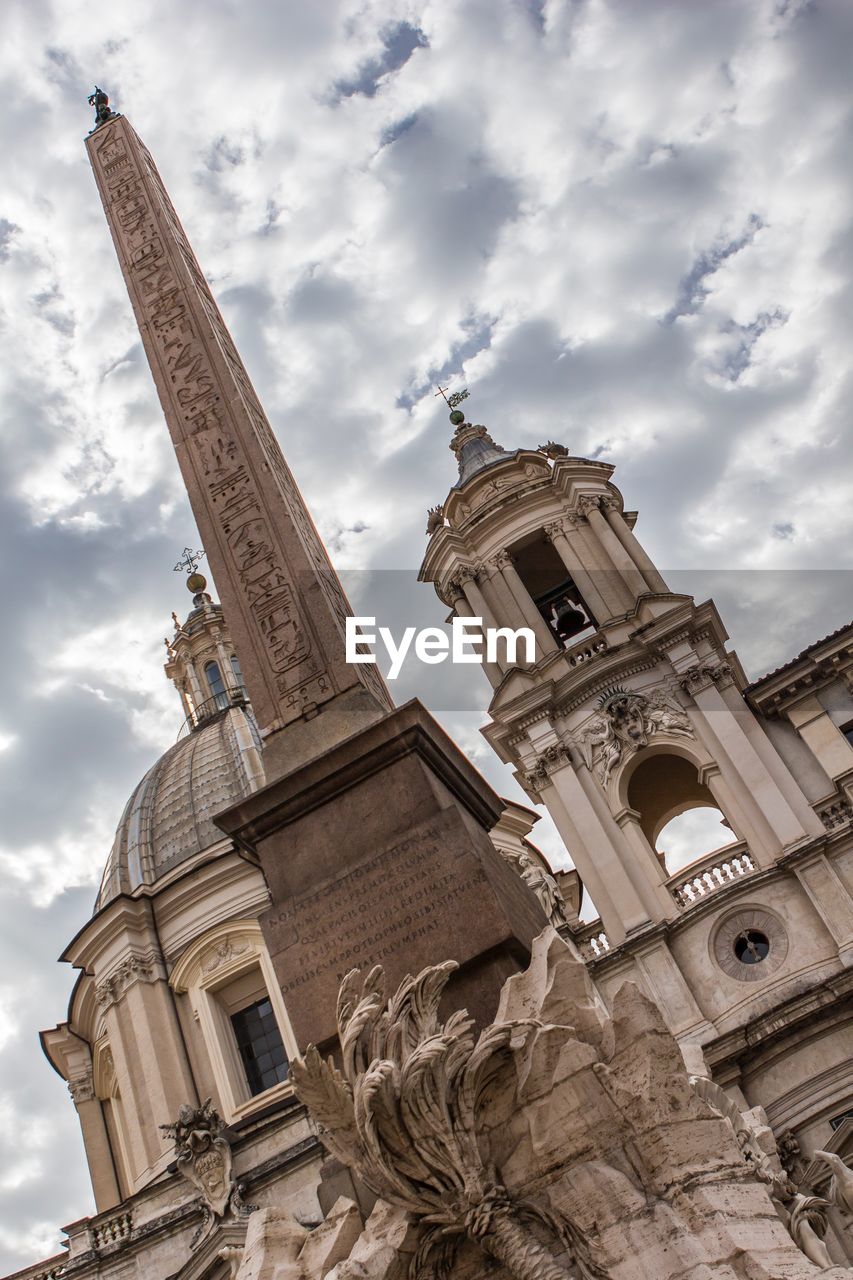 LOW ANGLE VIEW OF STATUE OF CATHEDRAL