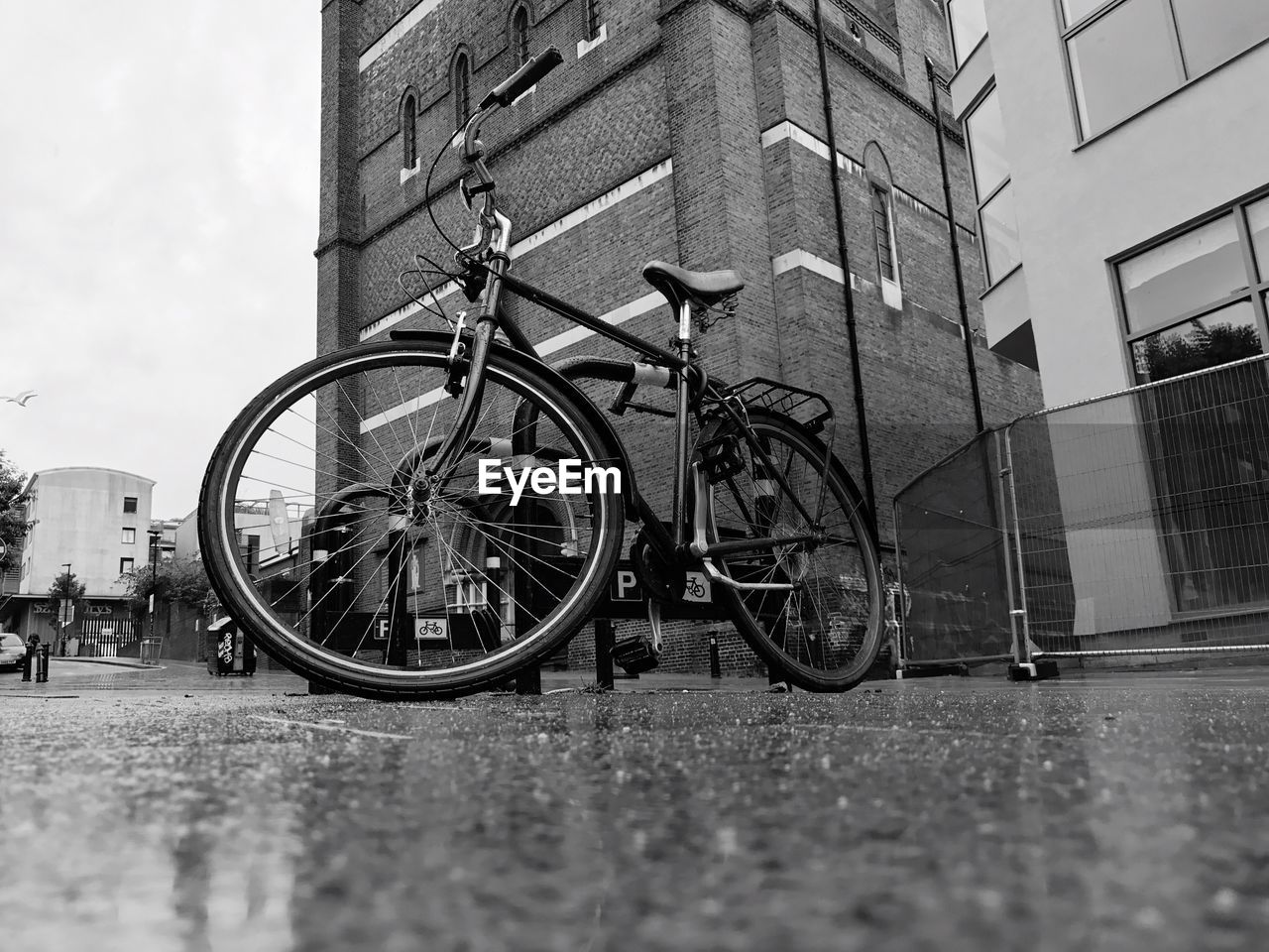 BICYCLES ON CITY