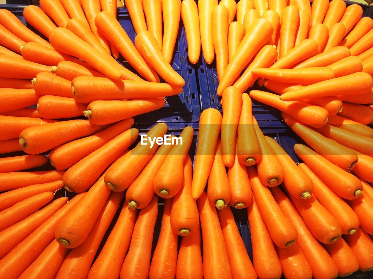 Fresh carrot in grocery store