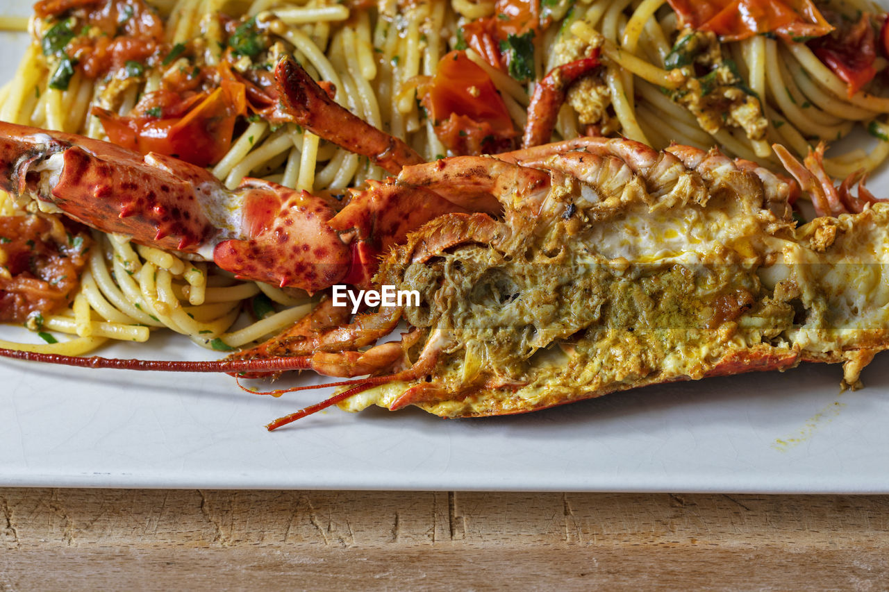 Close up of delicious prawn and spaghetti.