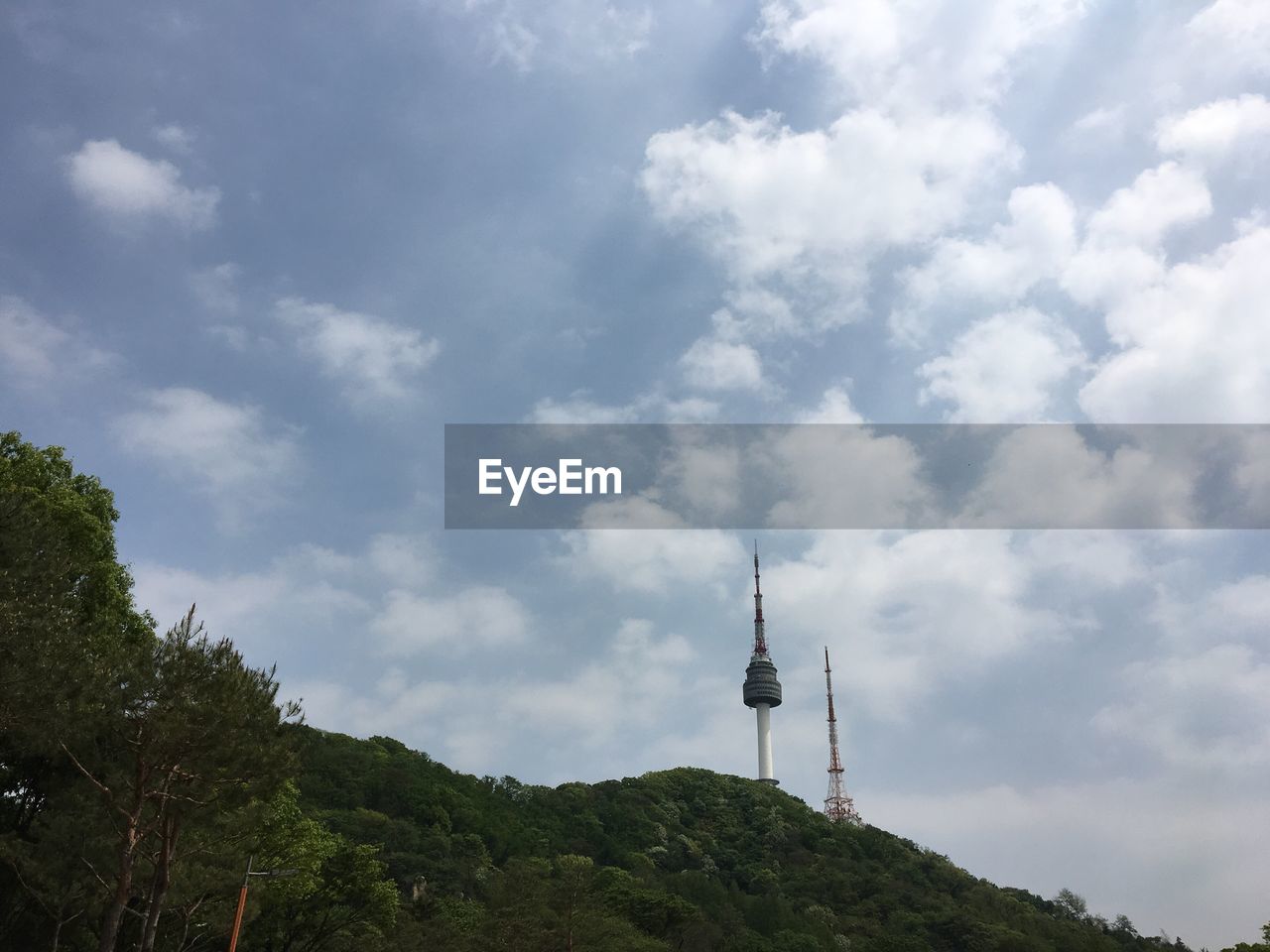 Low angle view of cloudy sky