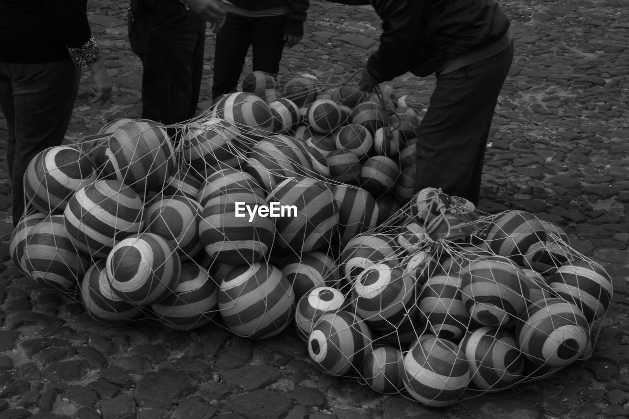PEOPLE AT STREET MARKET