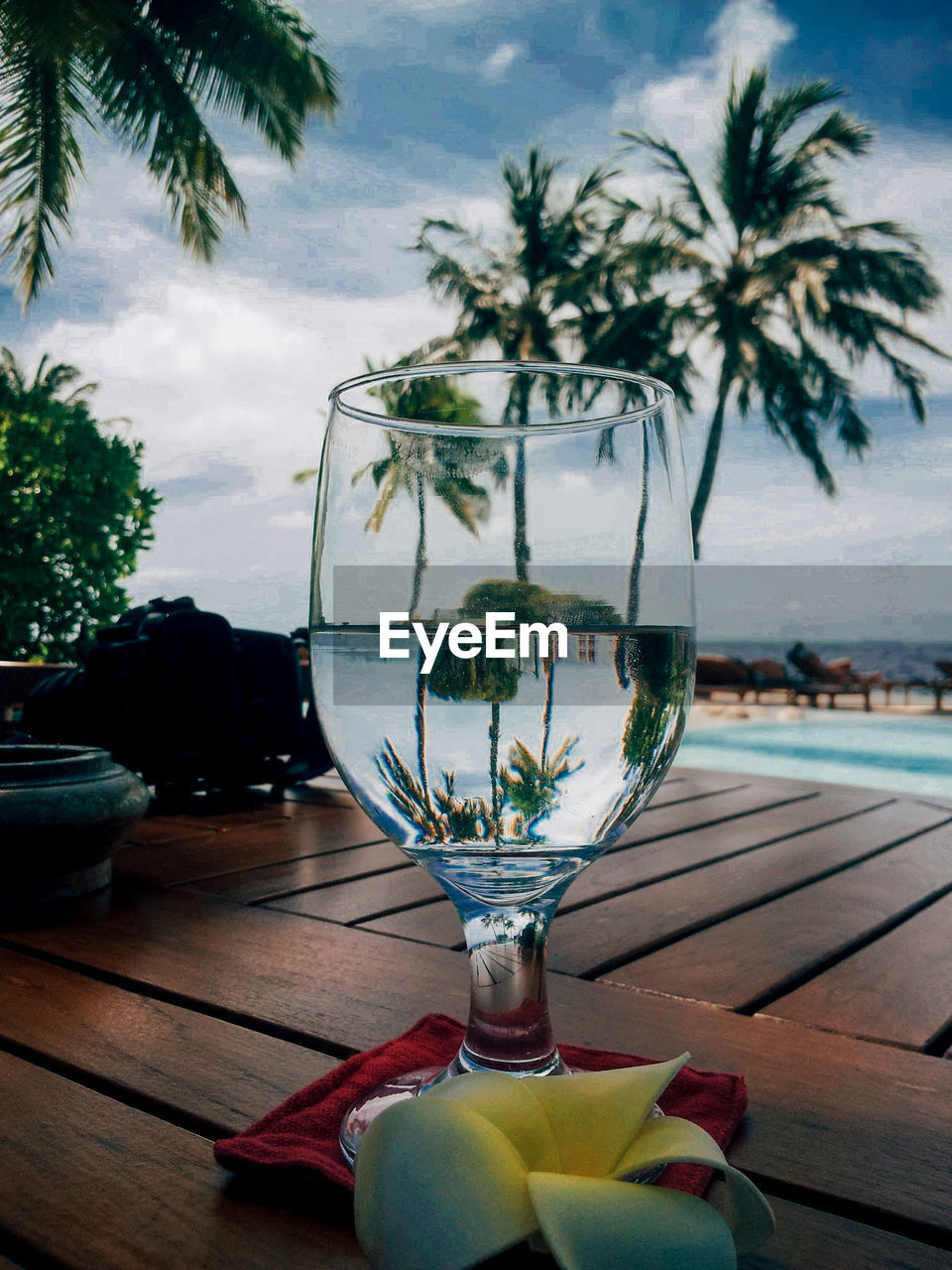 CLOSE-UP OF DRINK ON TABLE