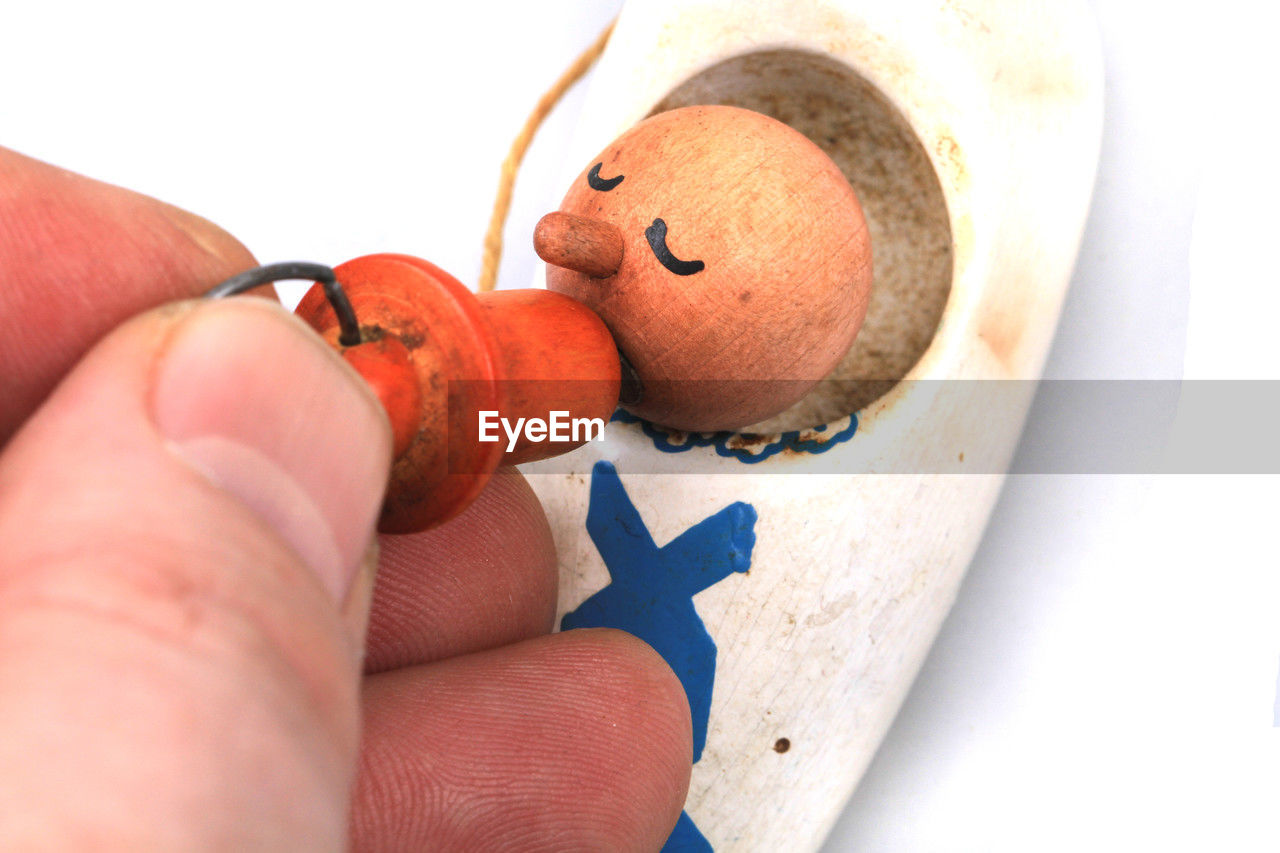 hand, holding, finger, close-up, one person, personal perspective, food and drink, food, orange