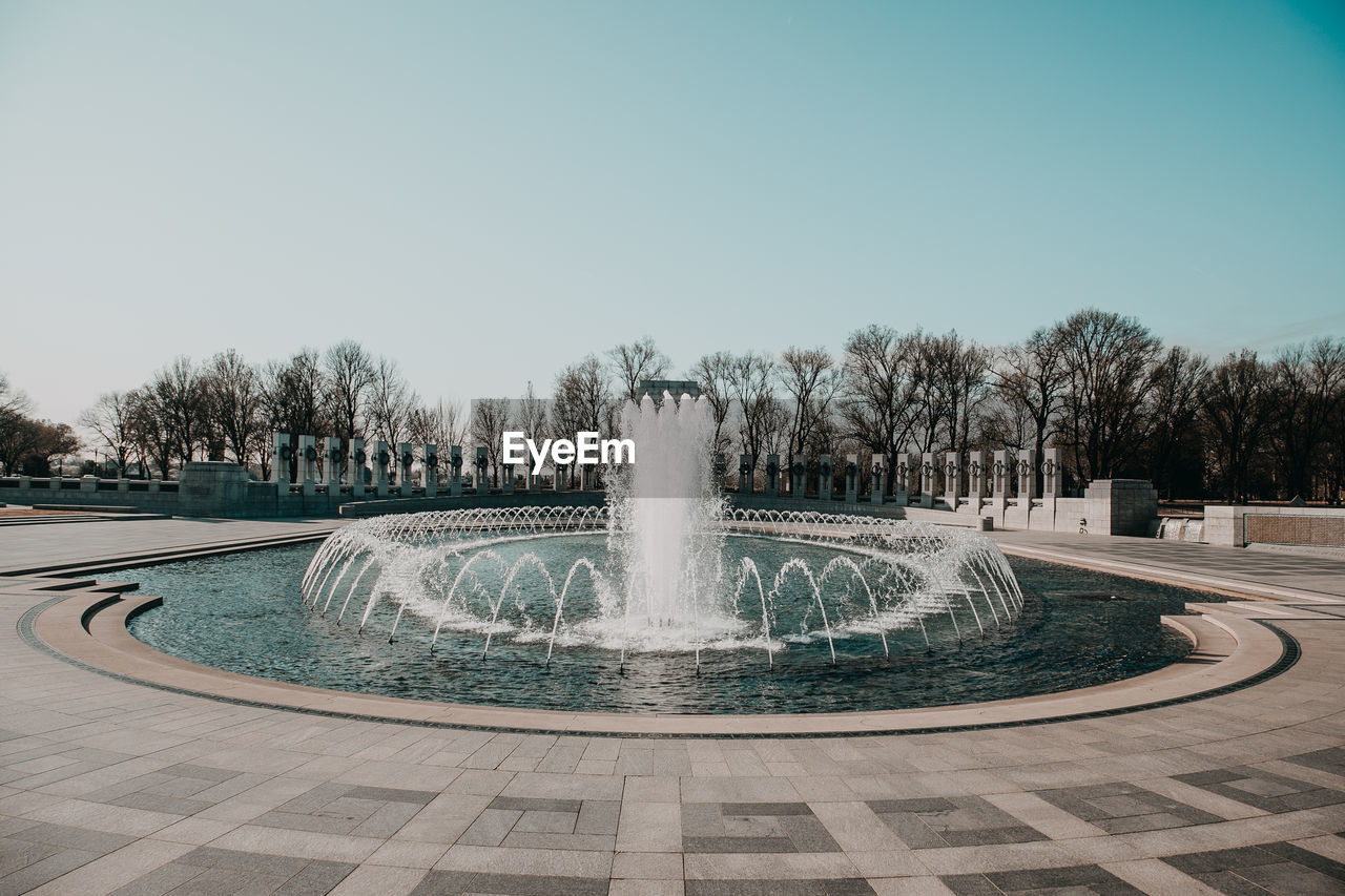 World war ii memorial fountain