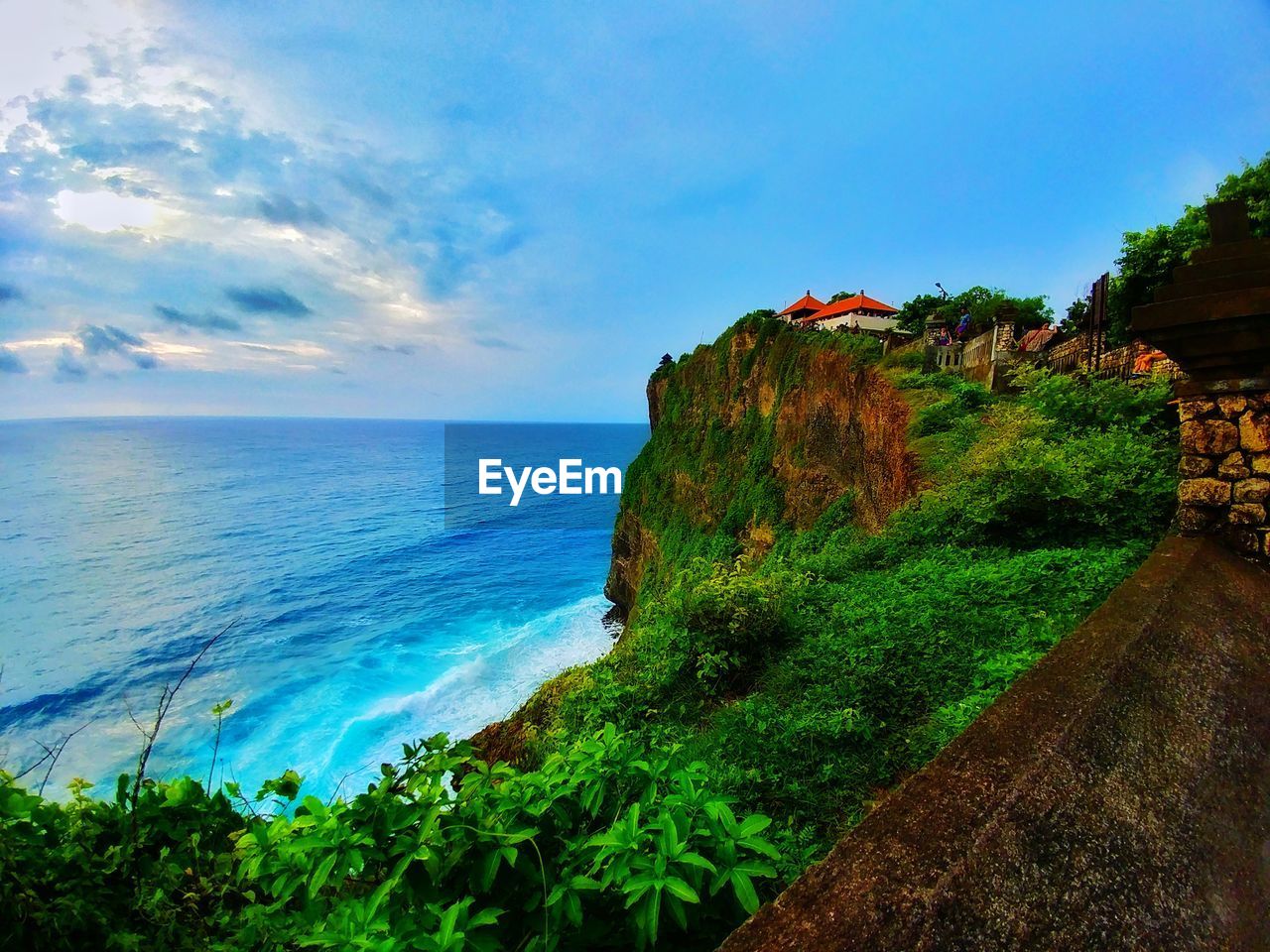 VIEW OF SEA AGAINST CLOUDY SKY