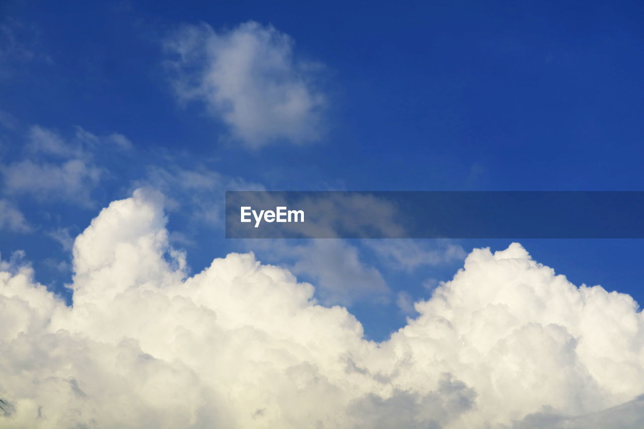 LOW ANGLE VIEW OF CLOUDY SKY