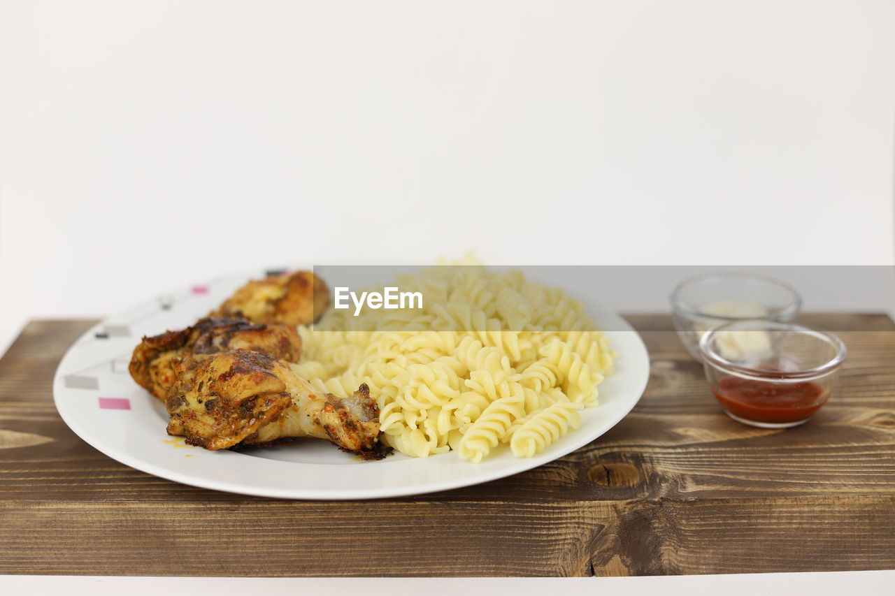 food and drink, food, plate, dish, healthy eating, cuisine, wellbeing, indoors, breakfast, produce, table, freshness, studio shot, no people, meal, wood, drink, vegetable, copy space, crockery, still life, bowl, refreshment