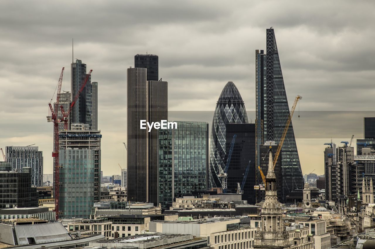 CITYSCAPE AGAINST SKY