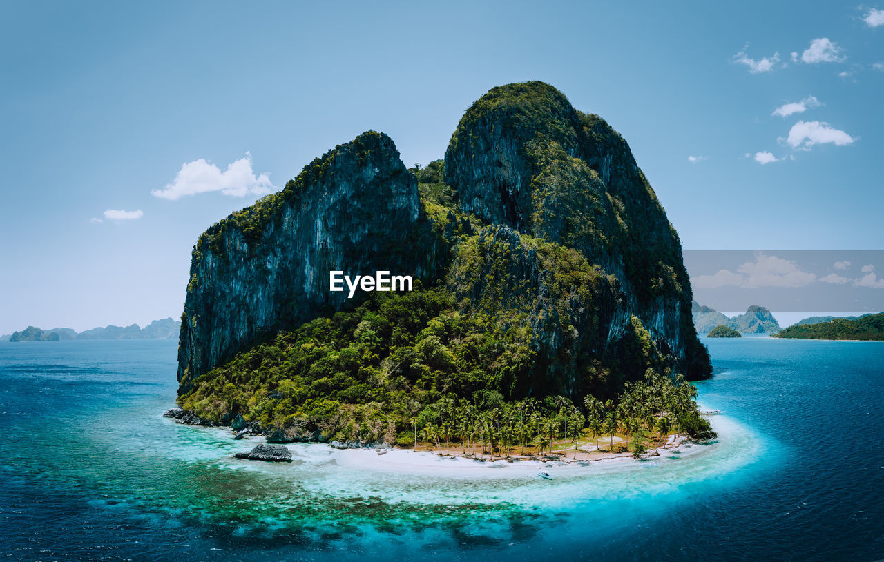 SCENIC VIEW OF SEA AGAINST BLUE SKY