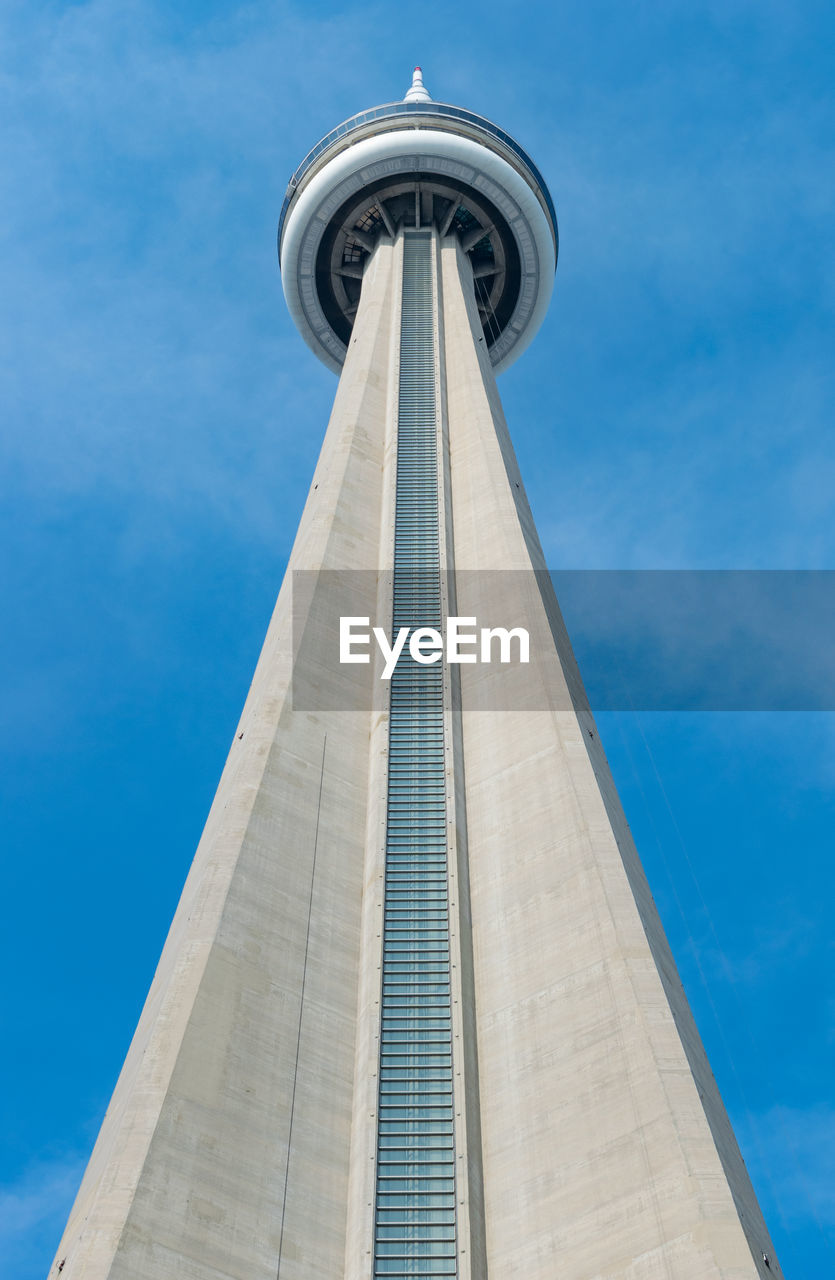 Cn tower in toronto