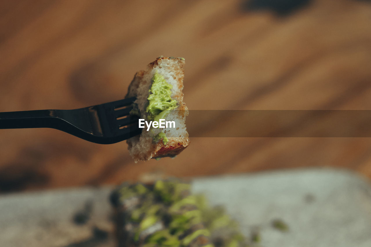 CLOSE-UP OF FOOD IN A CONTAINER
