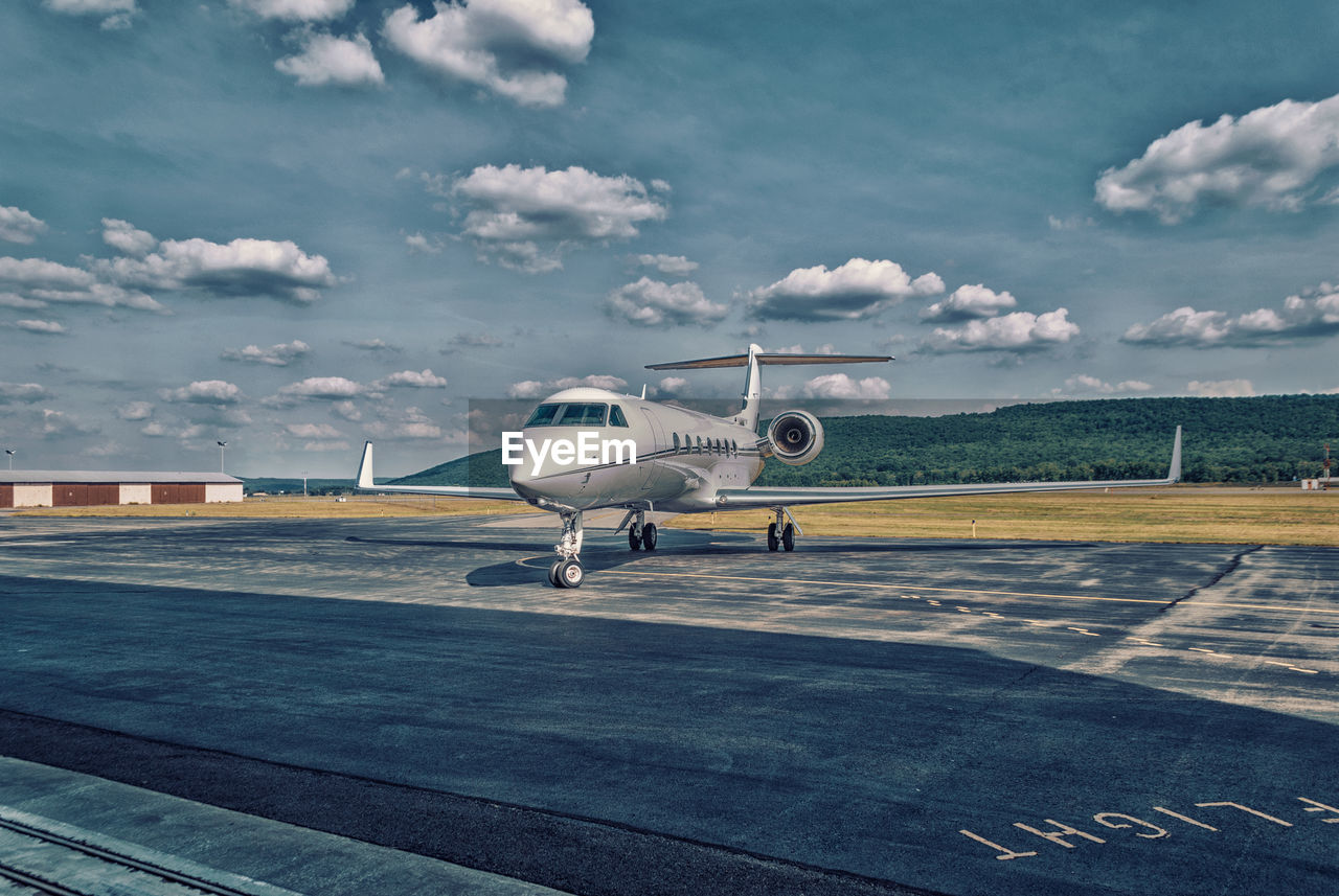 AIRPLANE ON RUNWAY