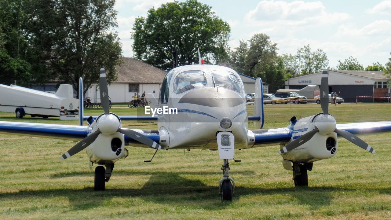 VIEW OF AIRPLANE IN PARK