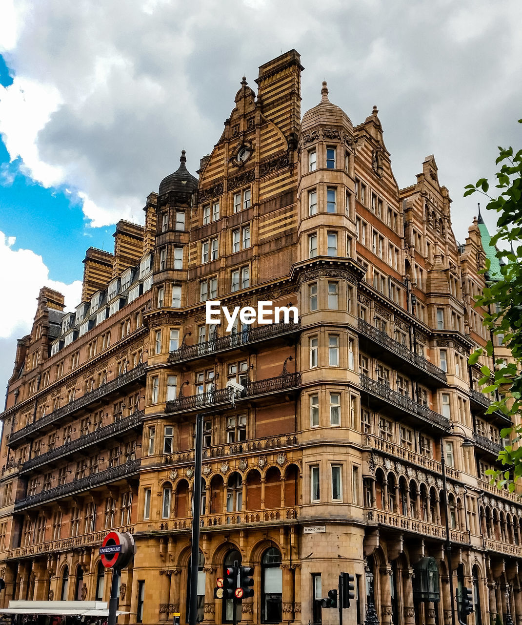 LOW ANGLE VIEW OF BUILDING